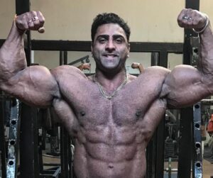 बॉडी-बिल्डर वरिंदर घुमन की हार्ट अटैक से मौत