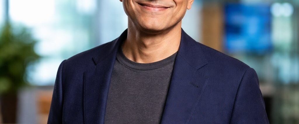 कैसे Microsoft CEO की सोच बदल रही है डिजिटल दुनिया
